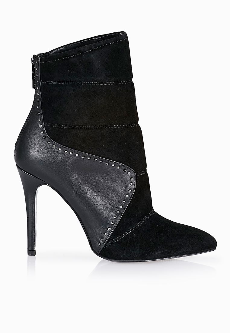Mazzari Pointed Toe Quilted Booties