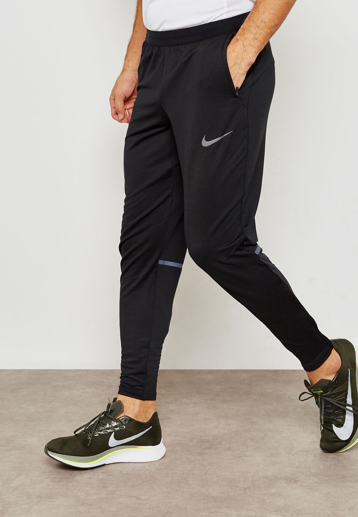 Buy Nike black Phenom Sweatpants for 
