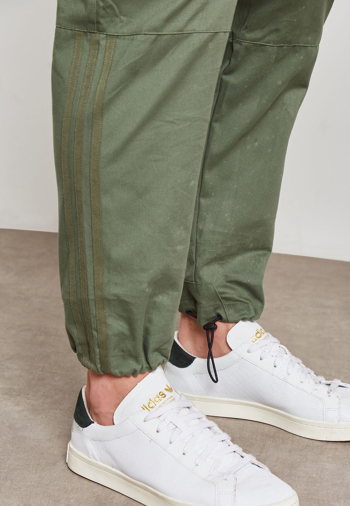 Buy adidas Originals green Essential Cargo Pants for Men in MENA, Worldwide  | DH6660