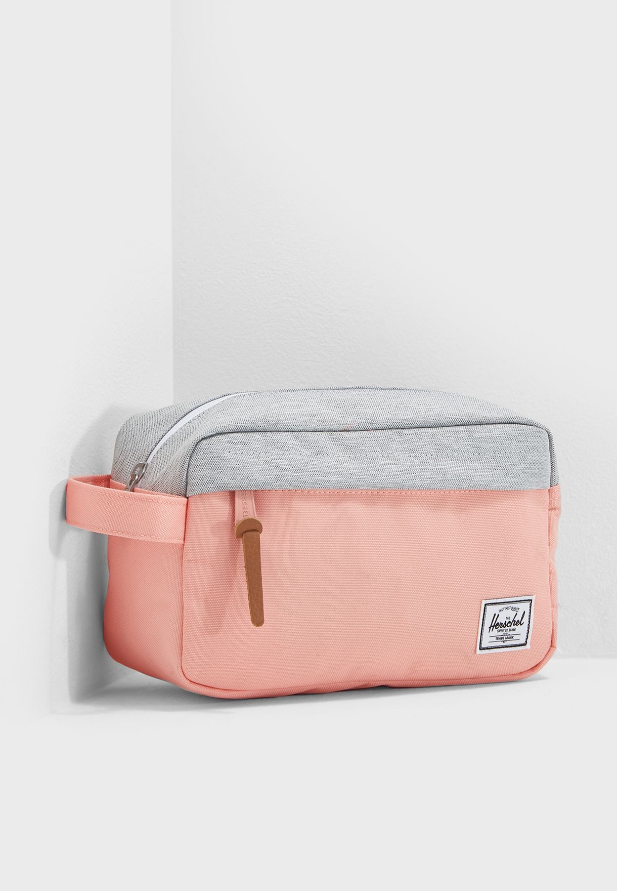 herschel travel toiletry bag