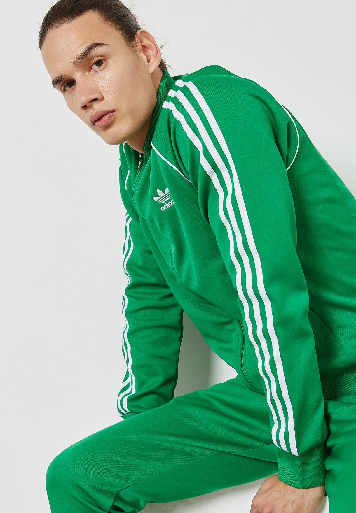 Buy adidas Originals green adicolor Superstar Track Jacket for Men in MENA,  Worldwide | CW1259