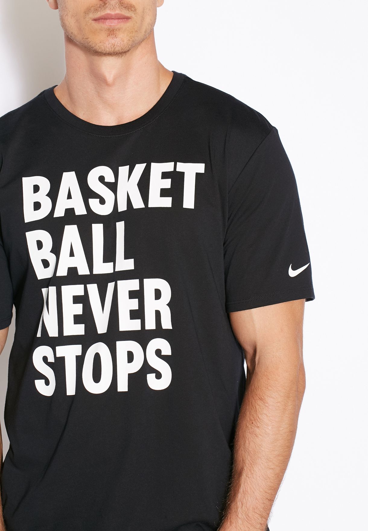 Buy Nike black Basketball Never Stops T-Shirt for in Dubai, Abu Dhabi