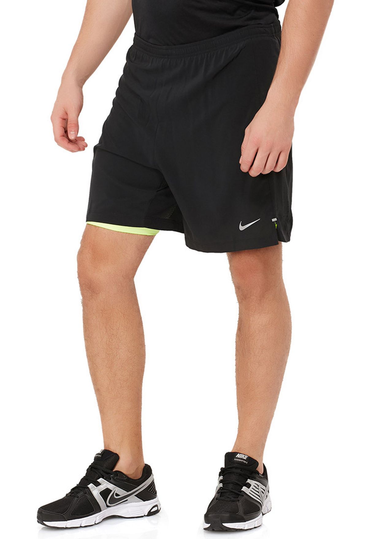 Buy Nike black Phenom 2-In-1 Running Shorts for Men in MENA, Worldwide |  619888-010