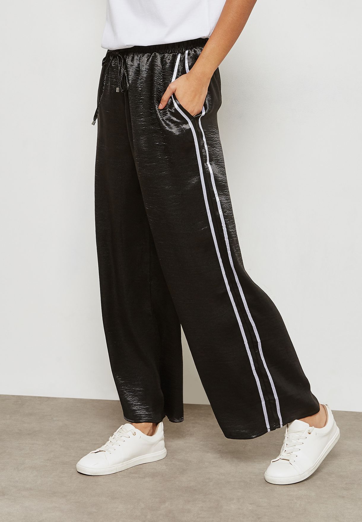 wide jogger pants