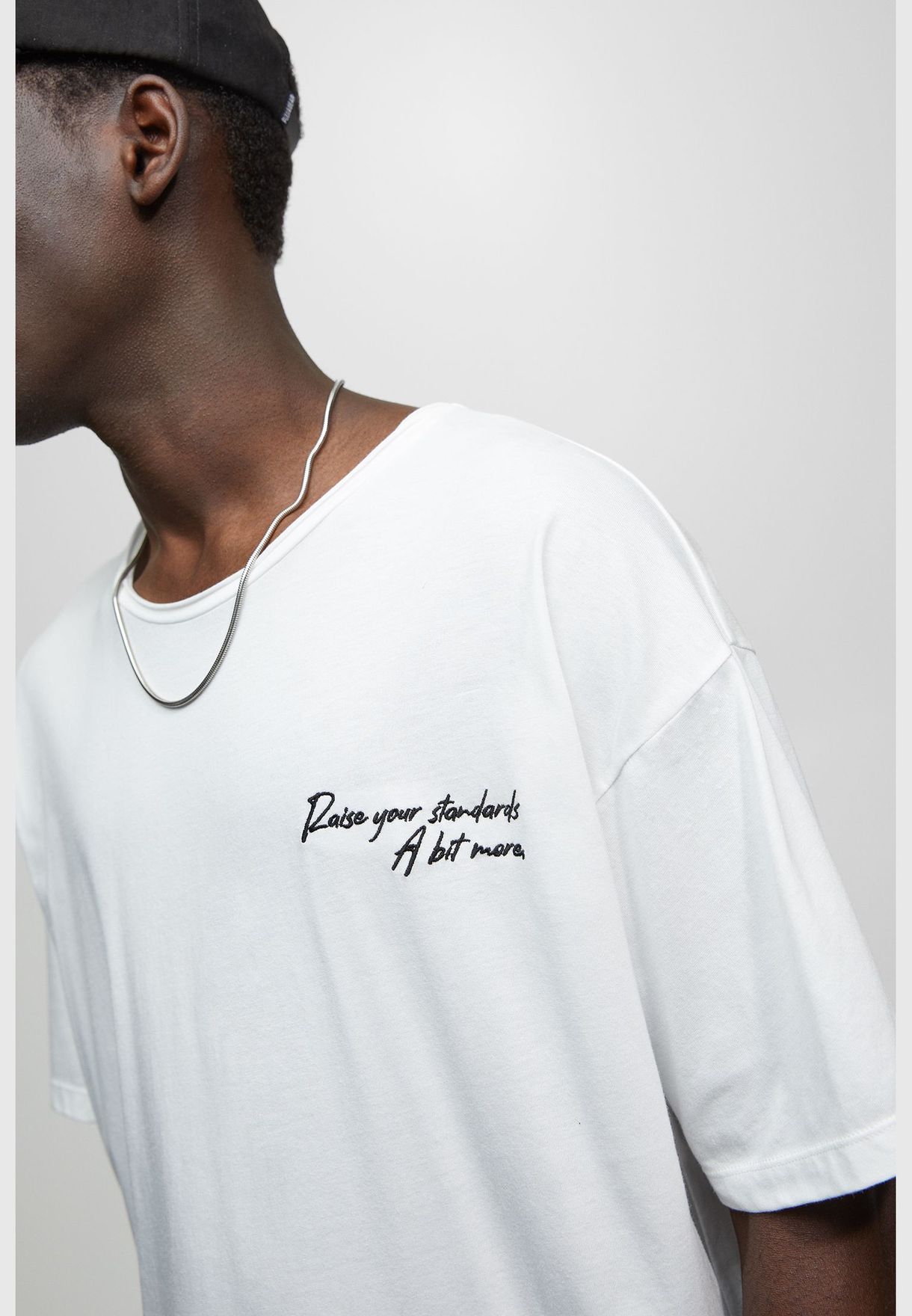 Short sleeve T-shirt with embroidered slogan