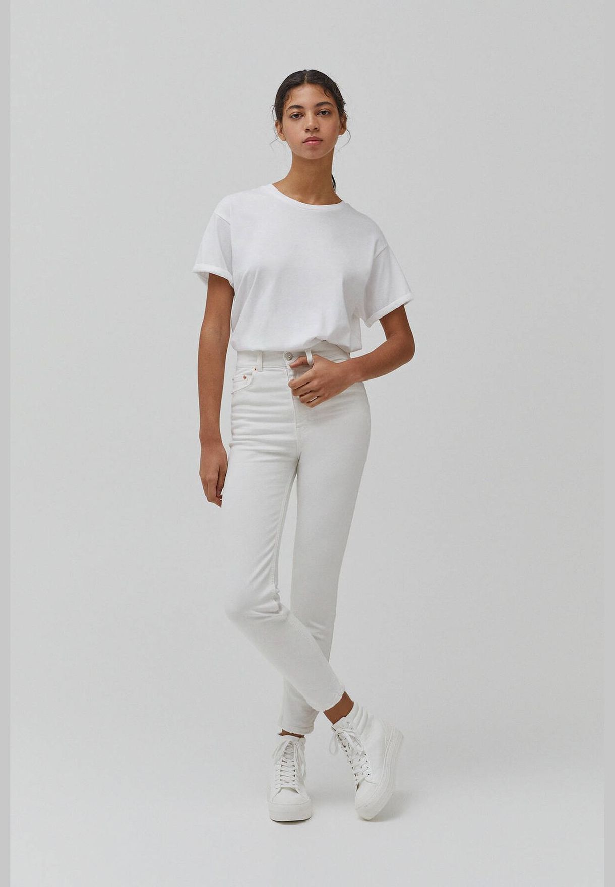 white mom jeans pull and bear