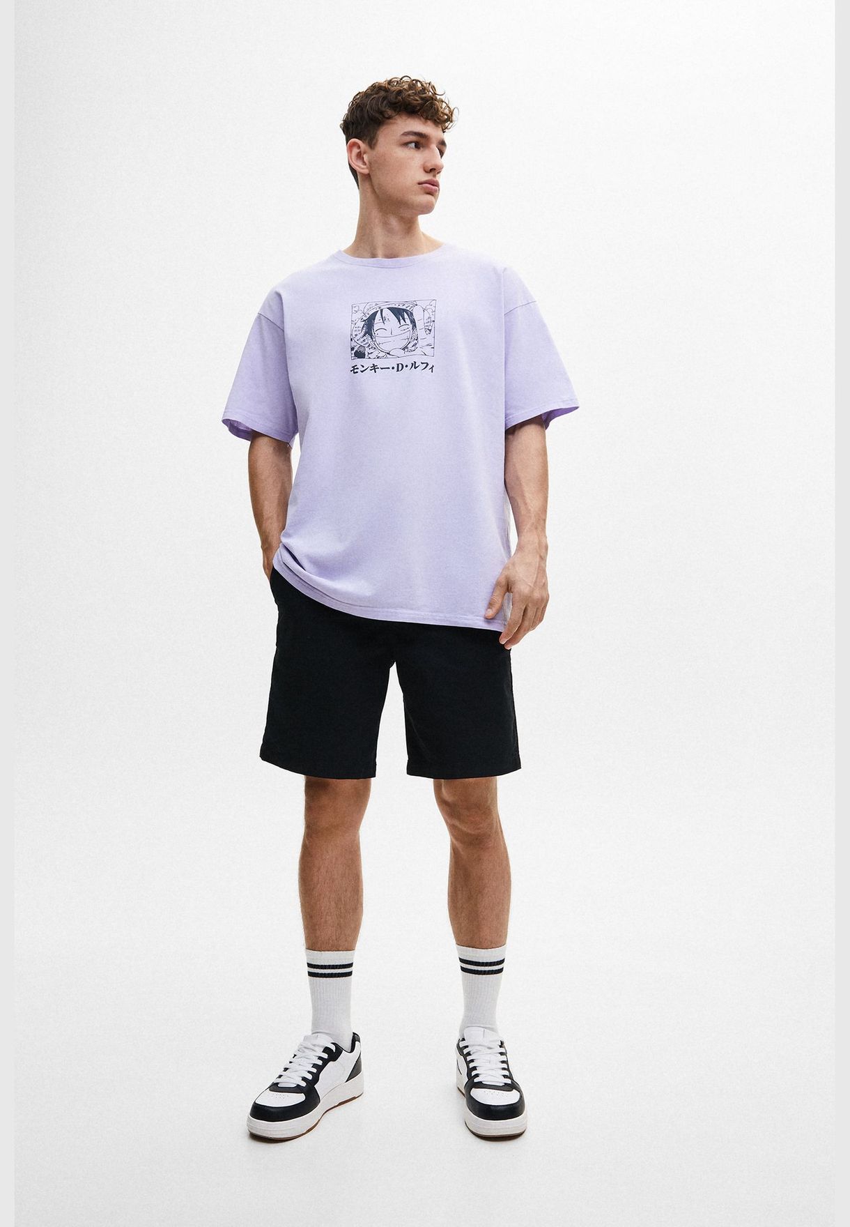 Buy Pull & Bear purple One Piece Luffy T-shirt for Men in Riyadh, Jeddah