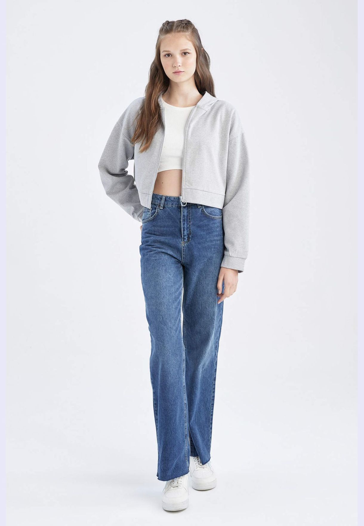 Woman Regular Fit Knitted Cardigan