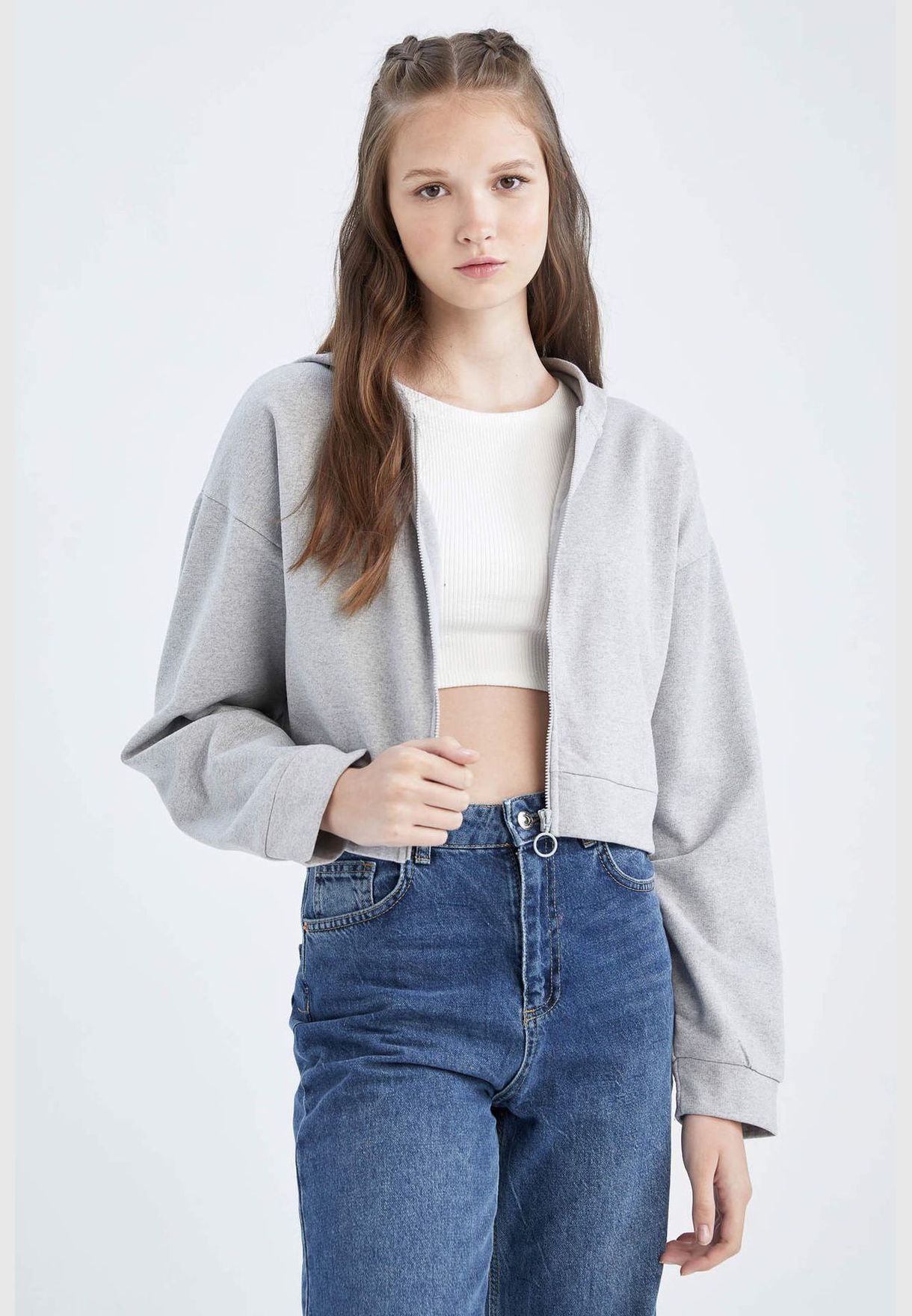 Woman Regular Fit Knitted Cardigan