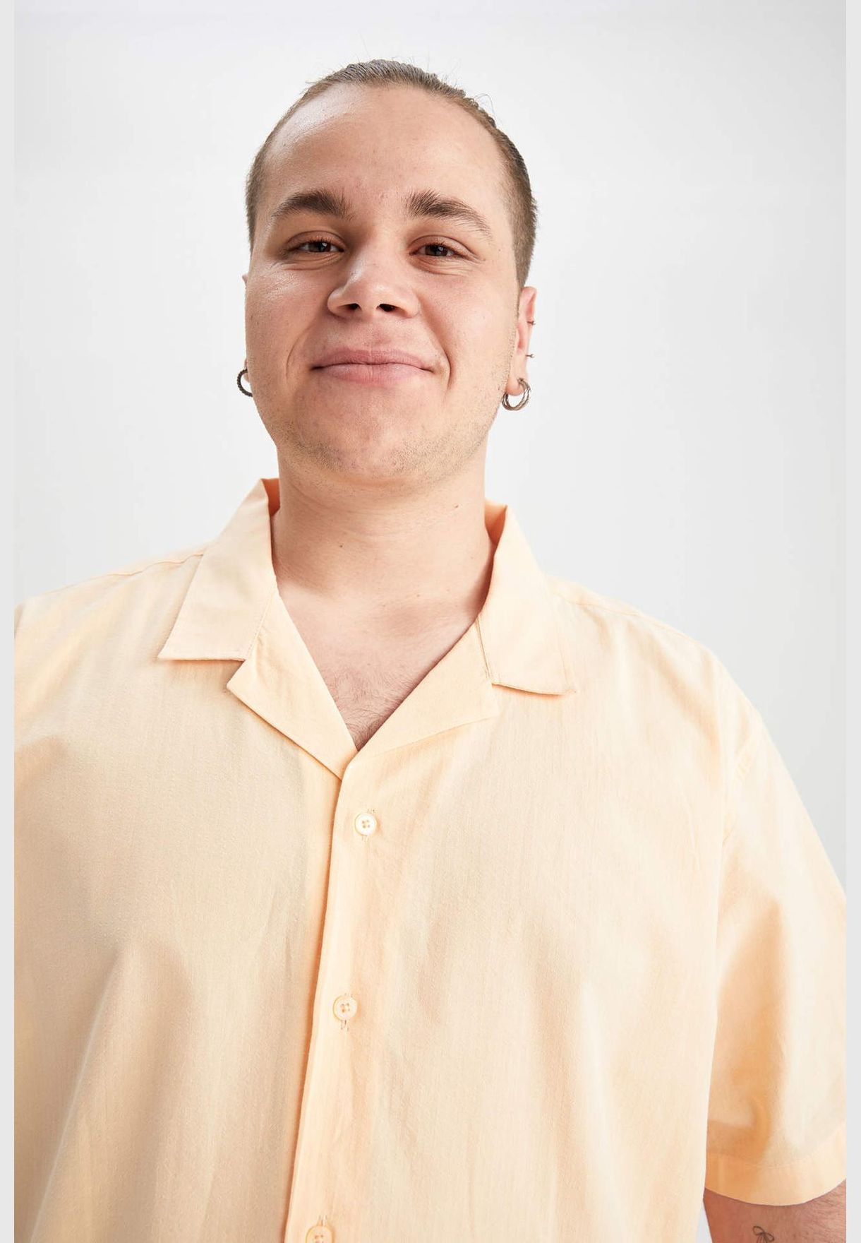 Man Plussize Fit Resort Neck Woven Top Short Sleeve Shirt