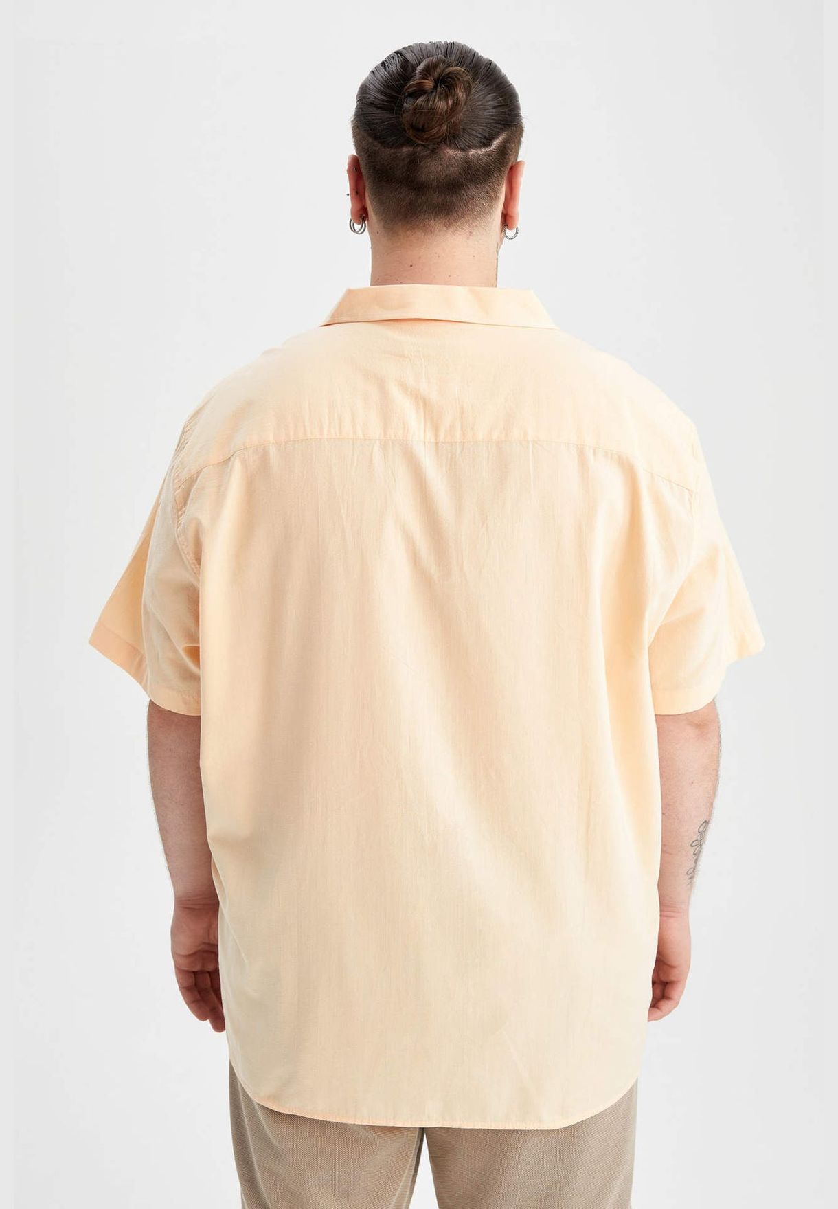 Man Plussize Fit Resort Neck Woven Top Short Sleeve Shirt