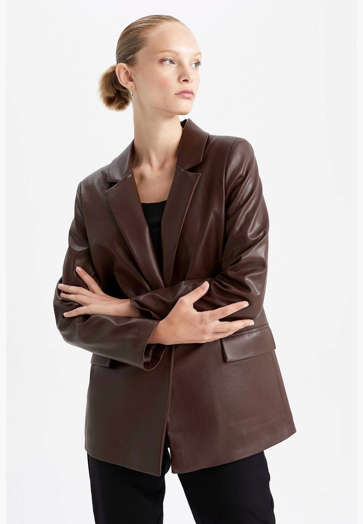 Woman Regular Fit Blazer
