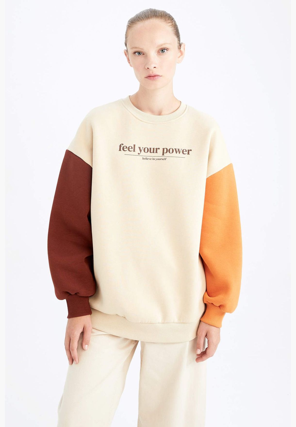 Woman Oversize Fit Crew Neck Long Sleeve Knitted Sweat Shirt