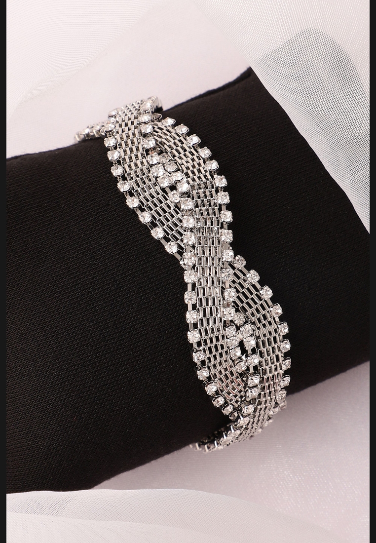 Shop infinity design 925 silver bracelet for women online. Lowest prices  always