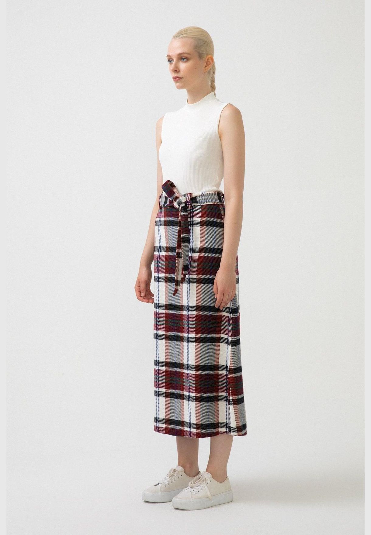 BELTED PLAID SKIRT