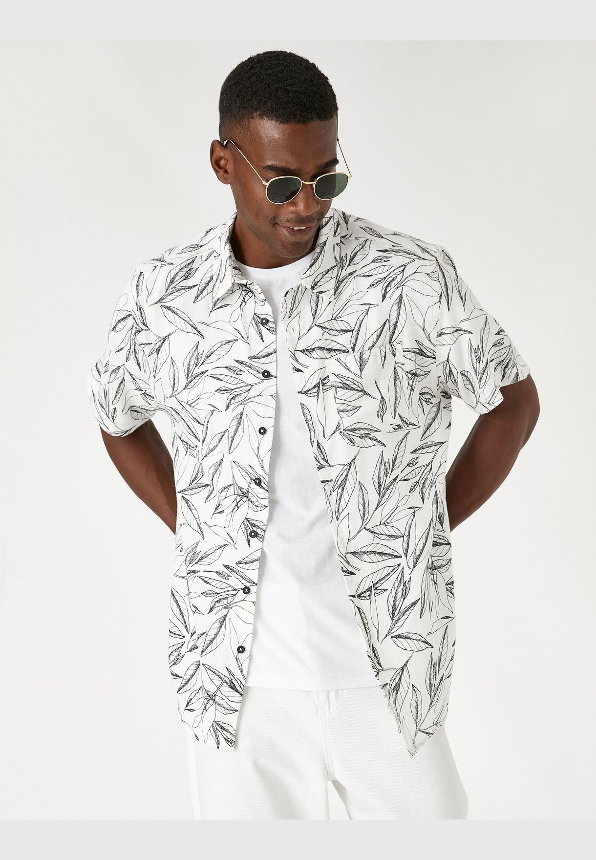 Patterned Shirt Short Sleeved