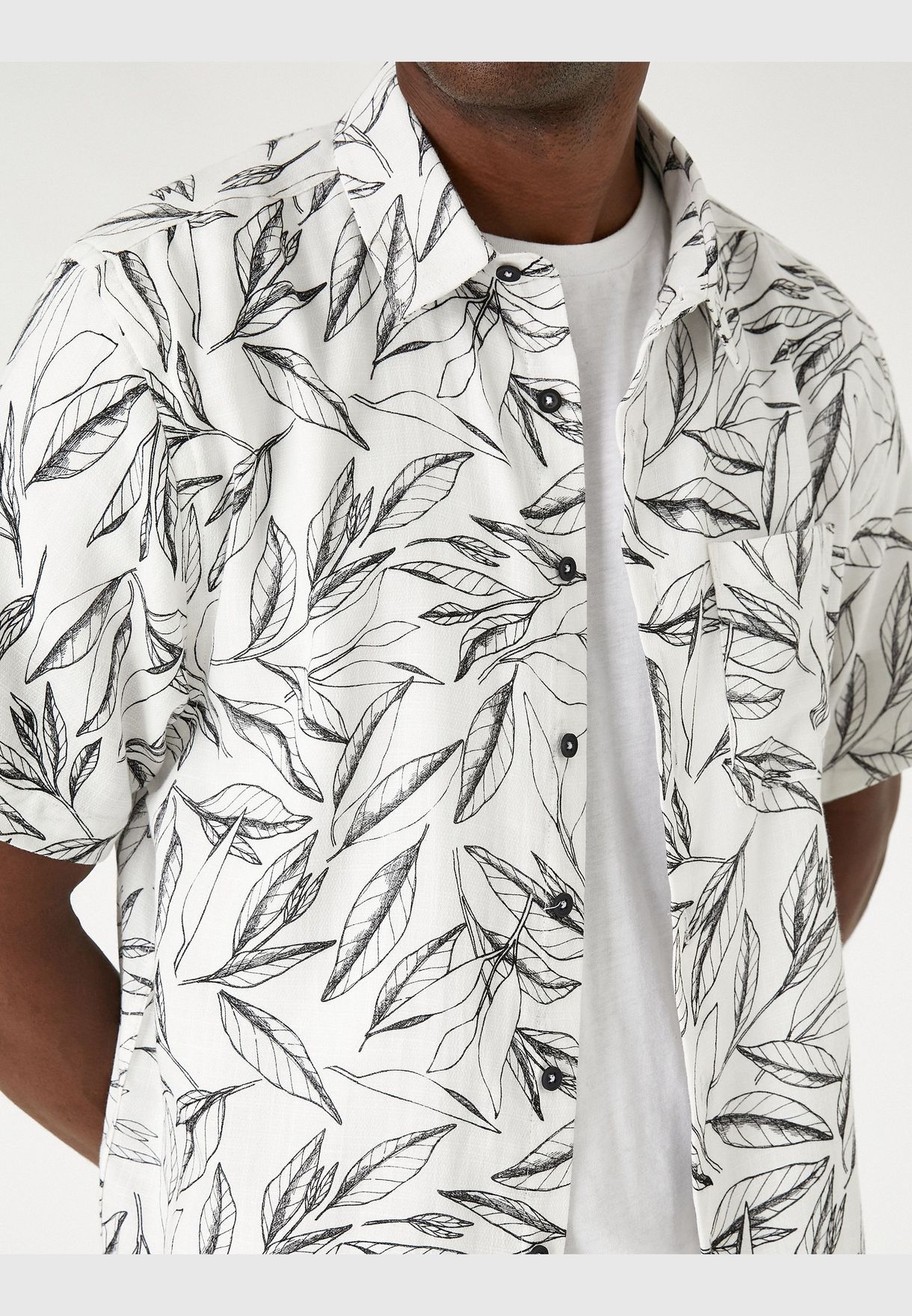 Patterned Shirt Short Sleeved