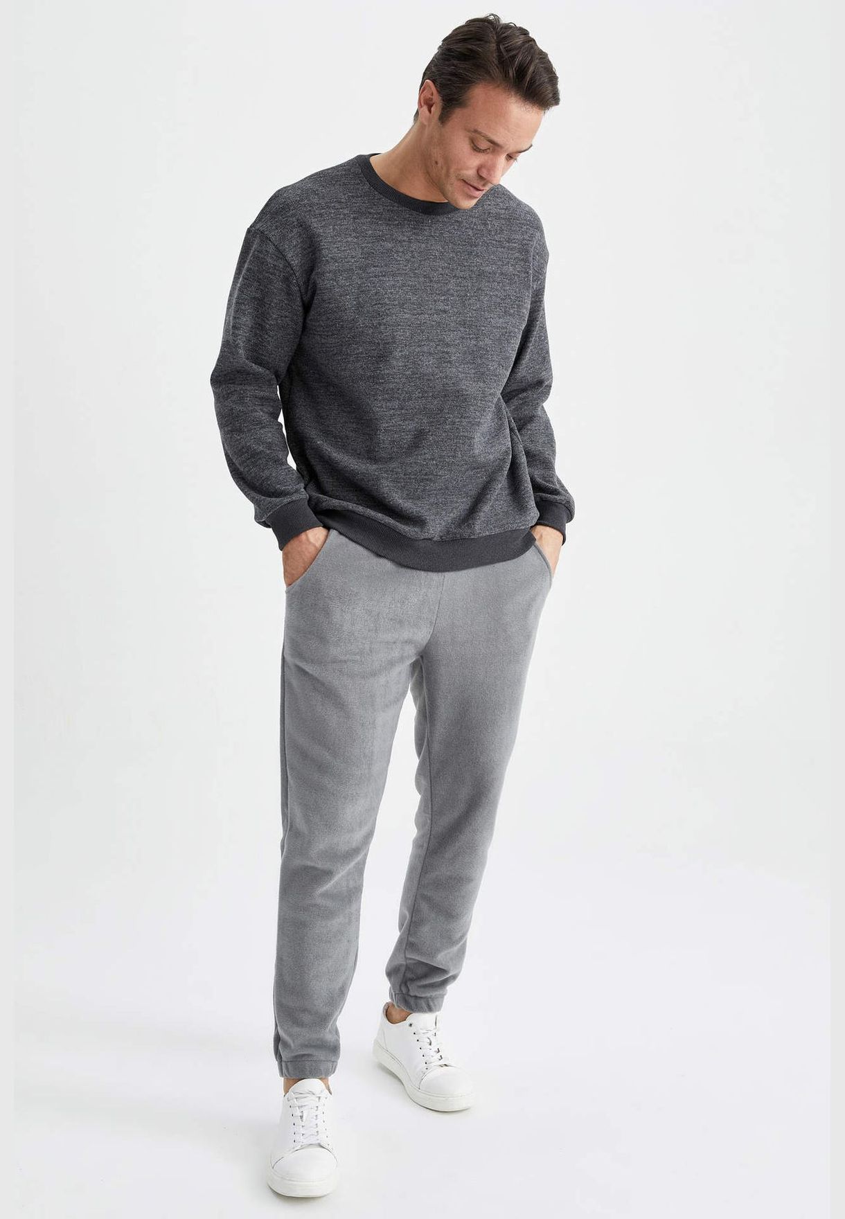 Man Knitted Trousers