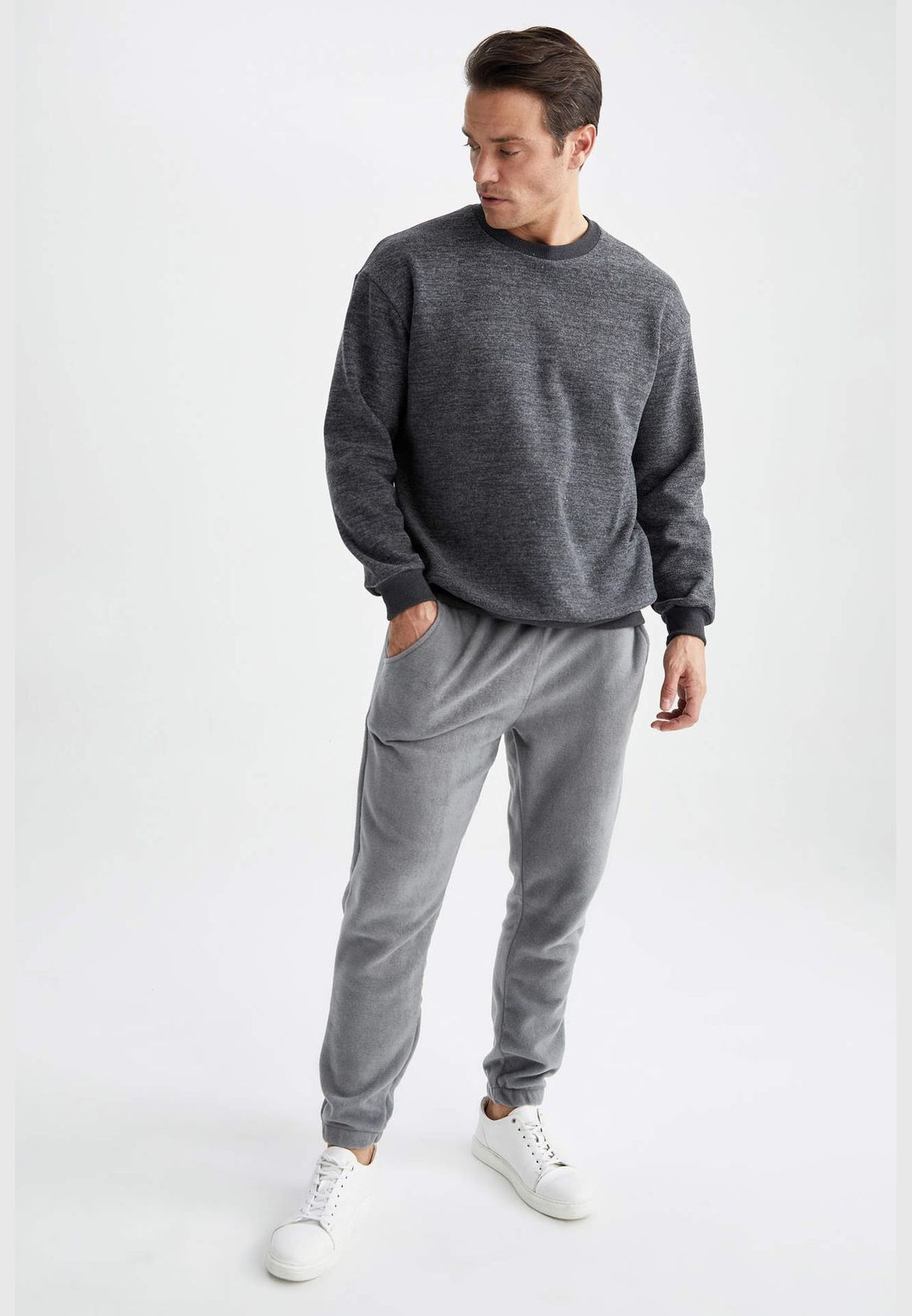 Man Knitted Trousers
