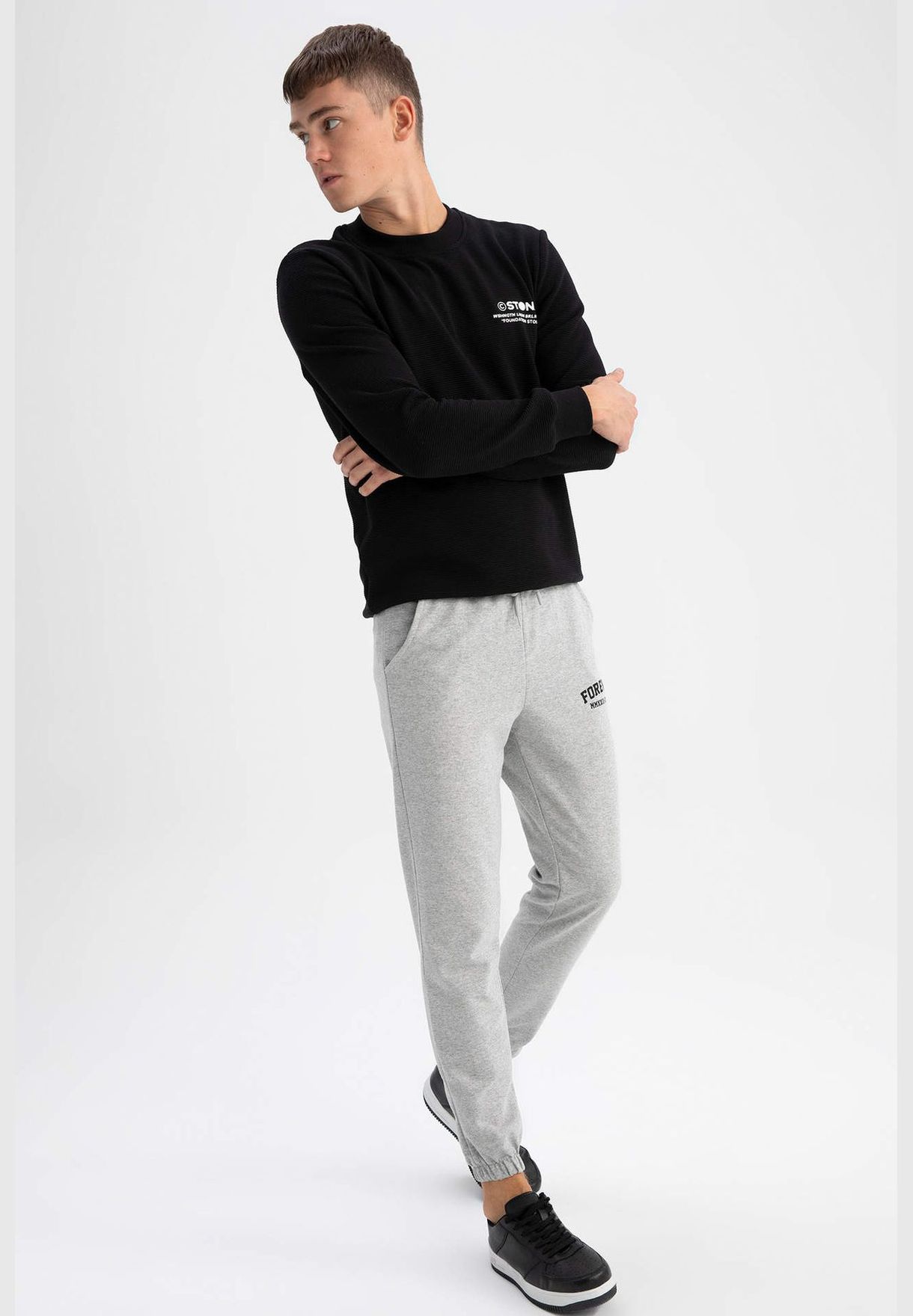 Man Knitted Trousers