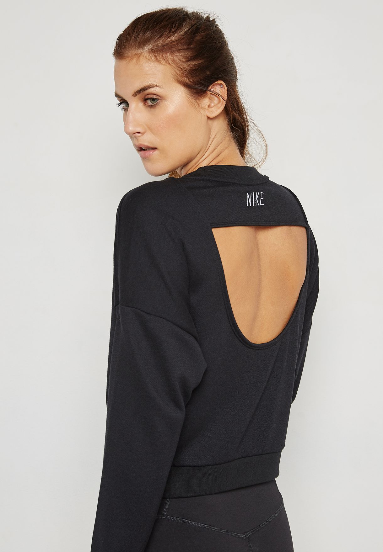 nike dri fit cropped sweatshirt