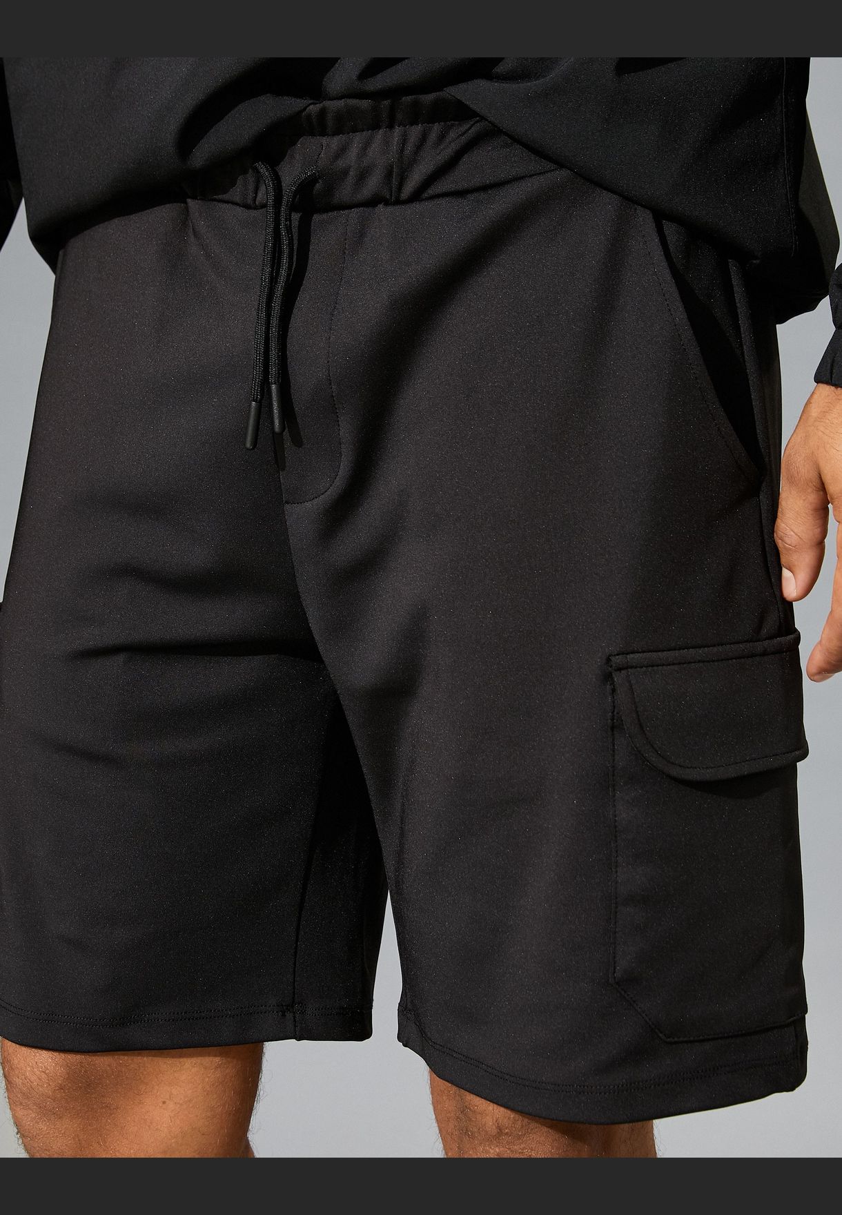 Drawstring Shorts Pocket Detailed