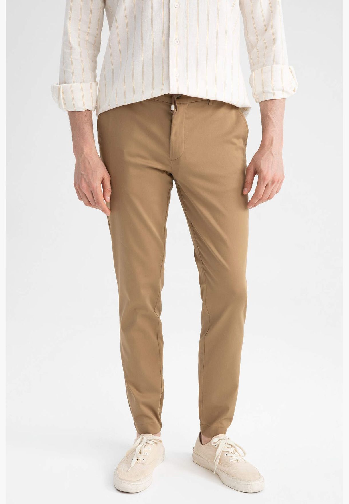 Jogger Fit Tie Waist Chinos