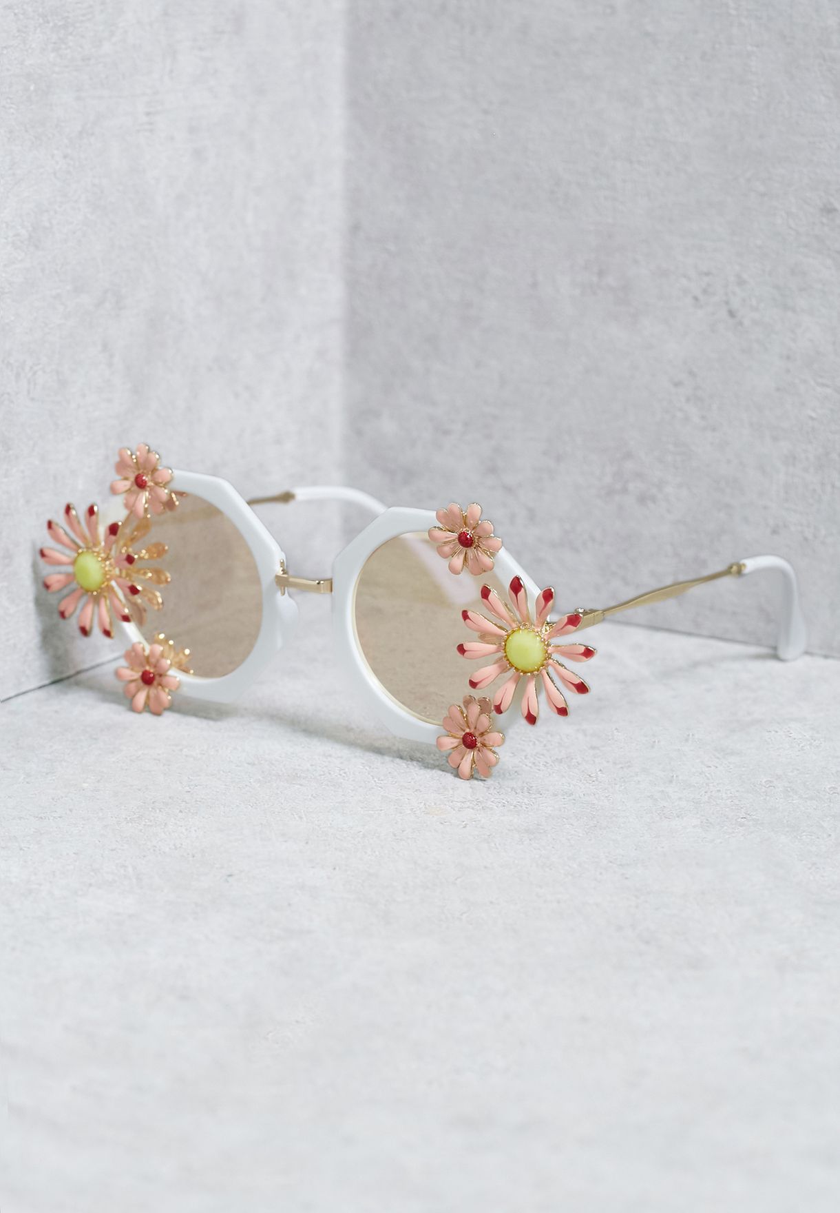 aldo flower sunglasses