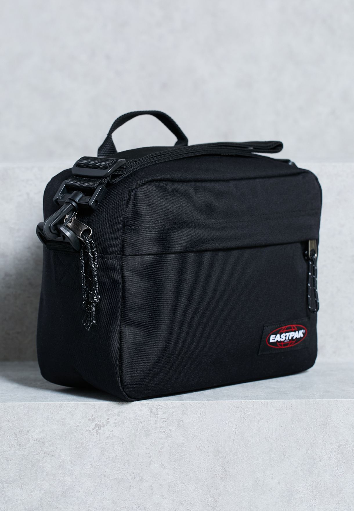 eastpak lunch bag