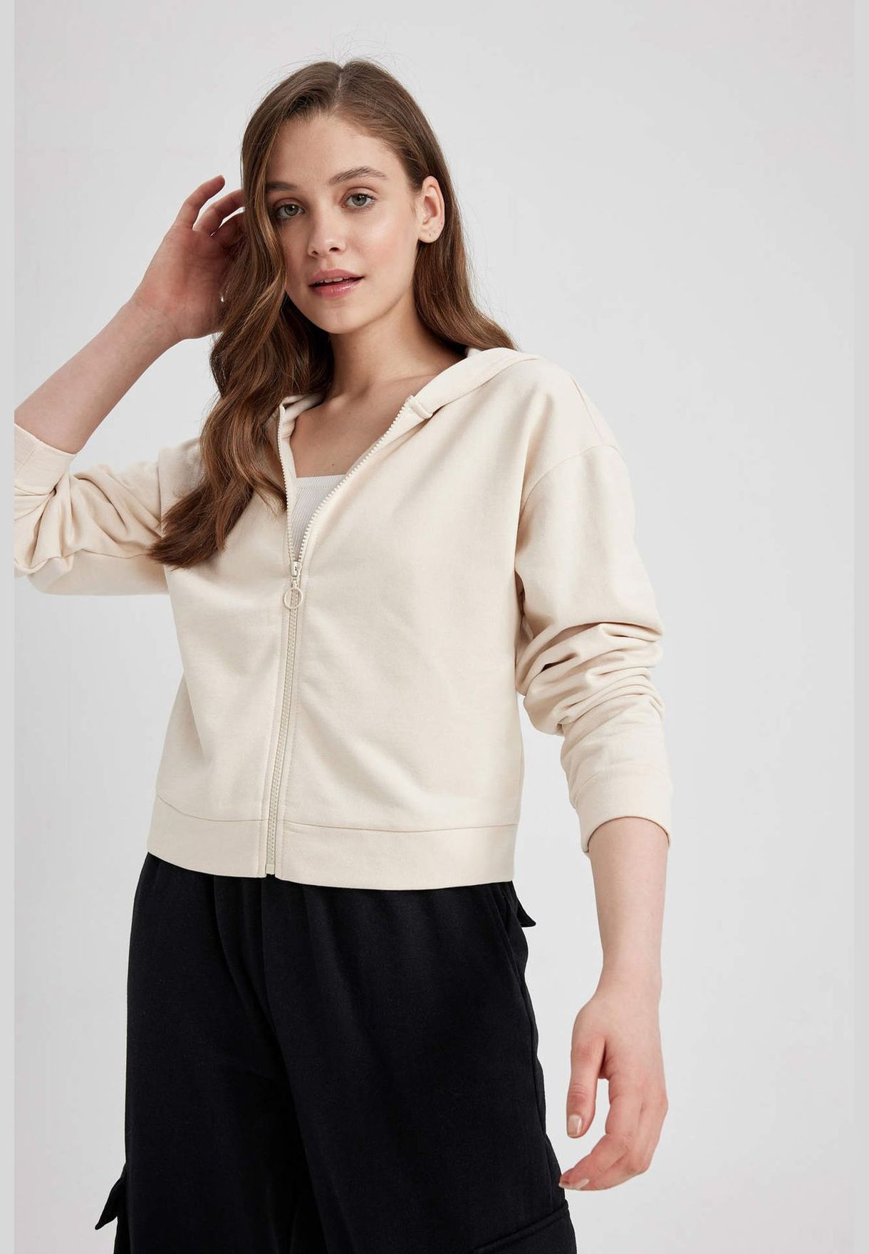 Woman Knitted Cardigan