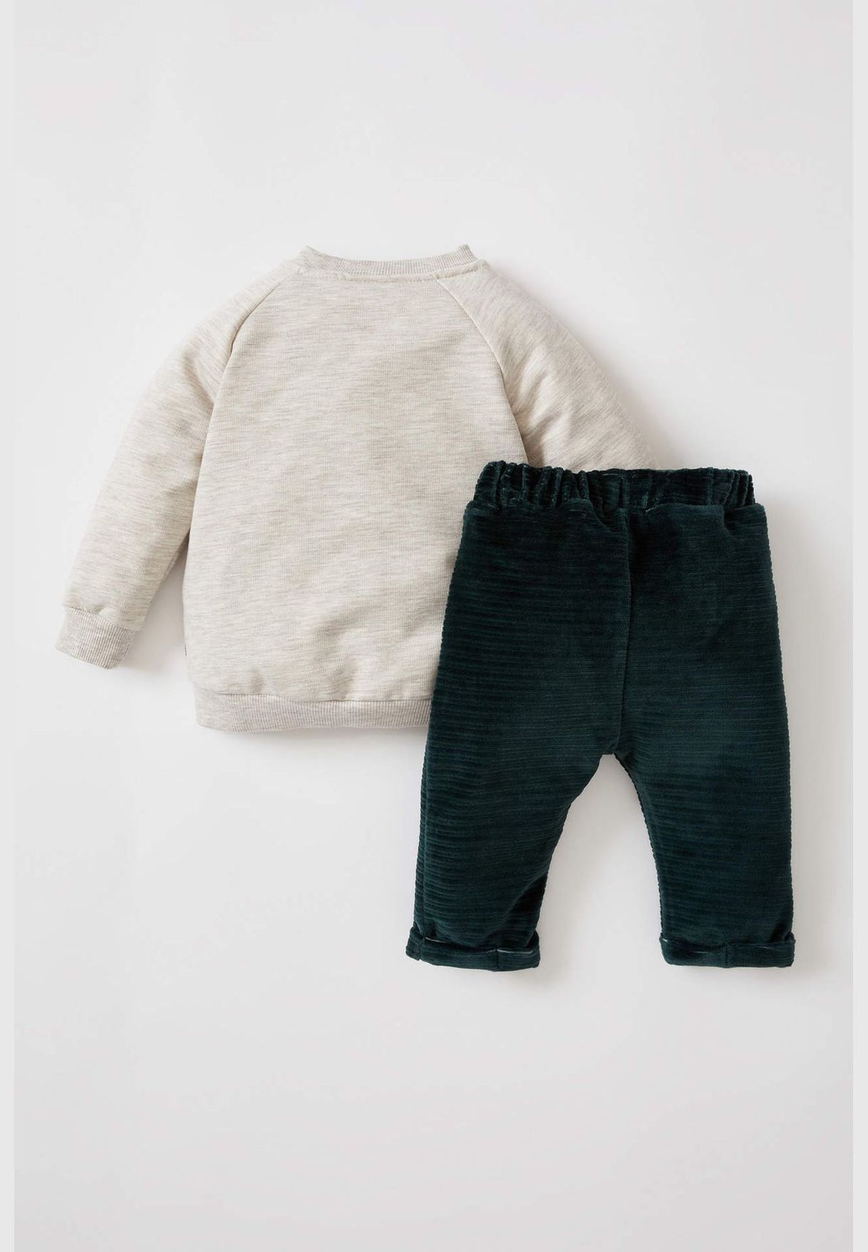 Regular Fit Printed Sweatshirt & Velvet Trousers Set