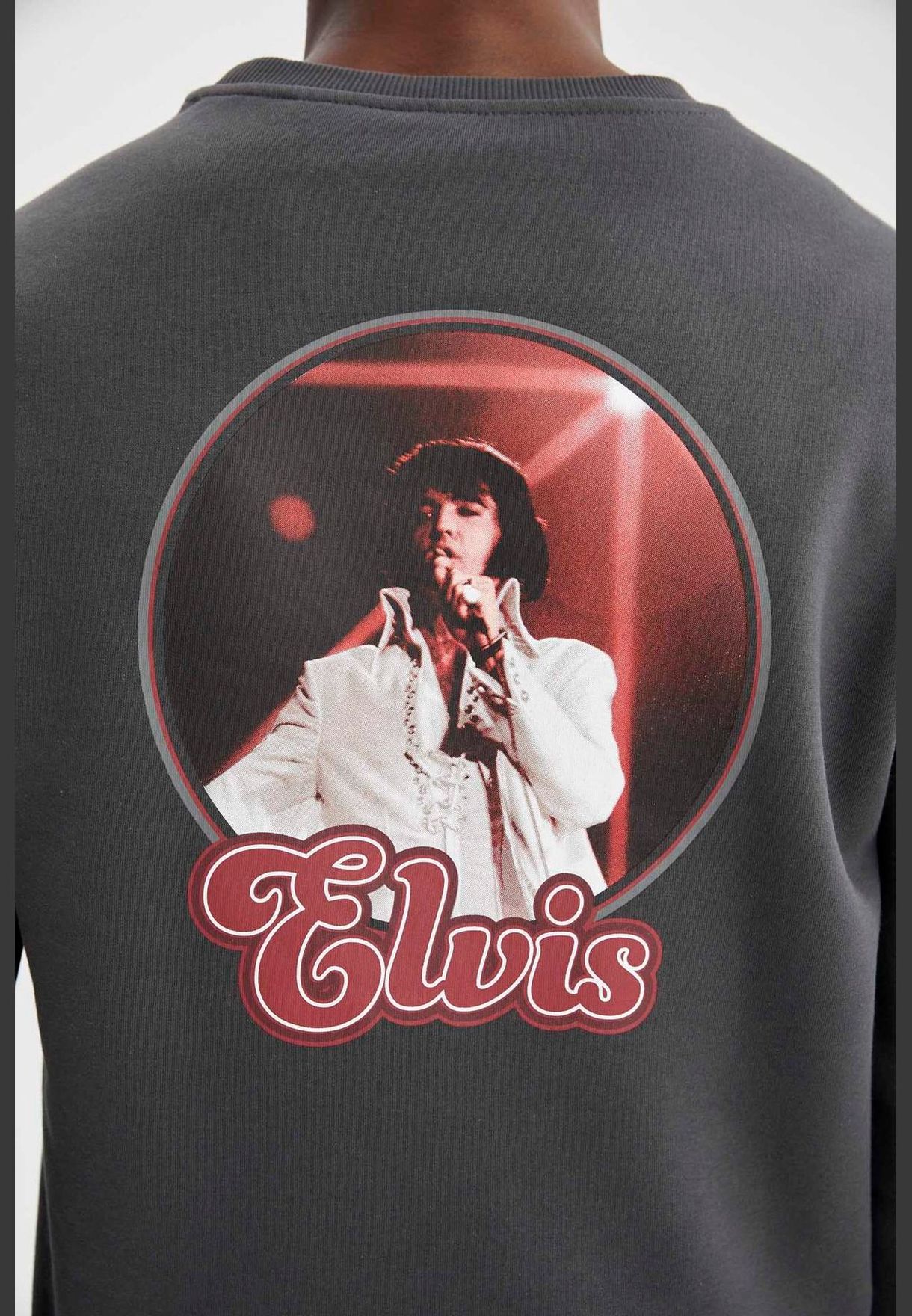 Man Elvis Presley Licenced Relax Fit Crew Neck Long Sleeve Knitted Sweat Shirt