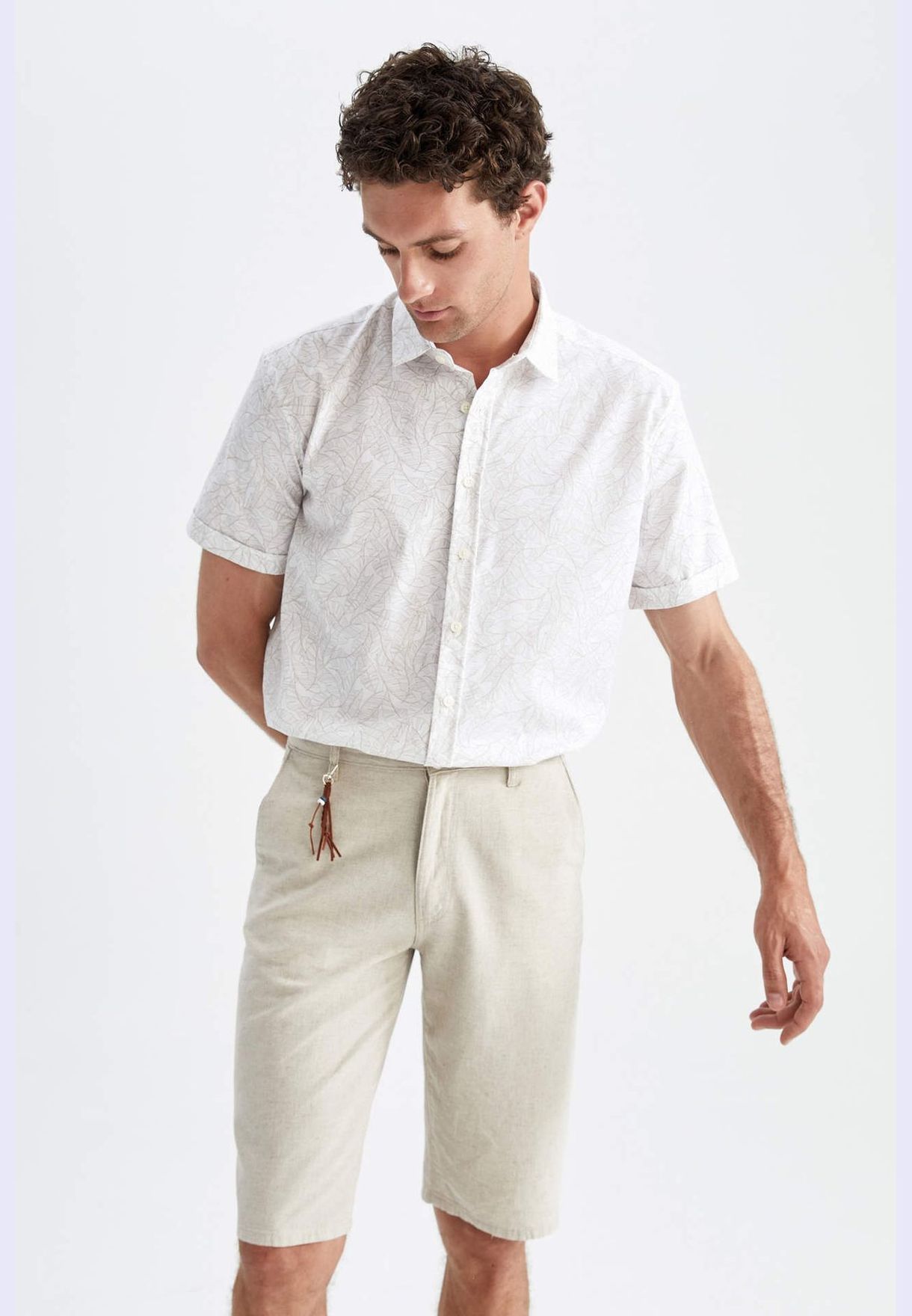 Man Regular Fit Polo Neck Woven Top Short Sleeve Shirt