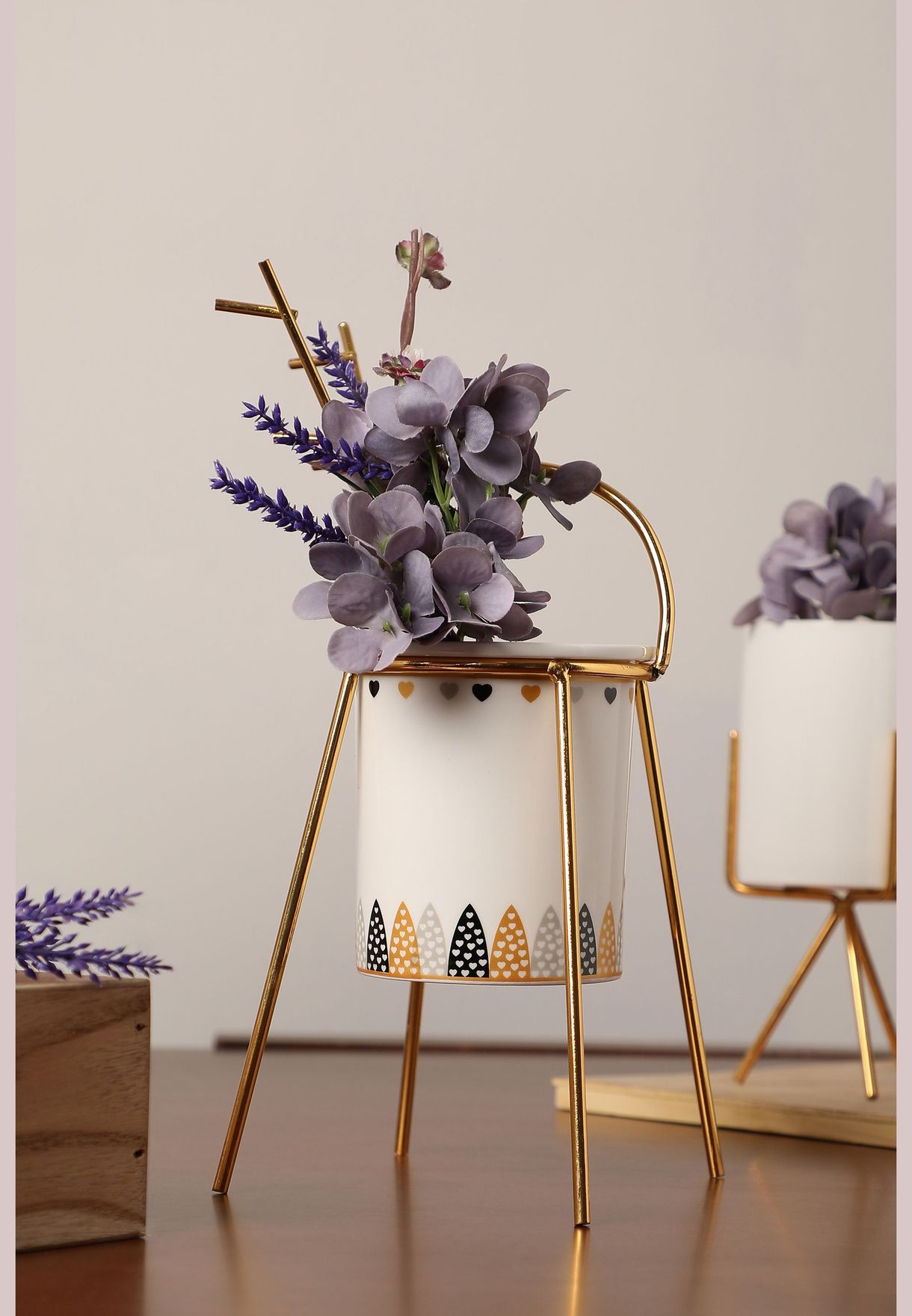 Printed Medium Ceramic Round Planter With Metal Stand For Home Decor