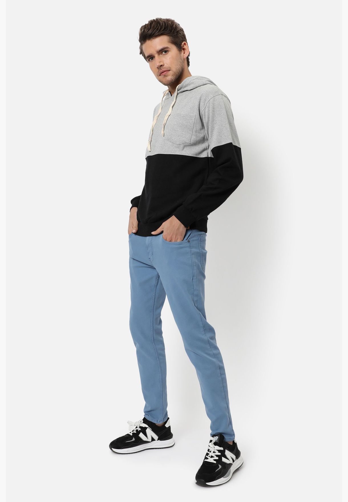 Men's Colour-Blocked Regular Fit Sweatshirt With Hoodie For Winter Wear