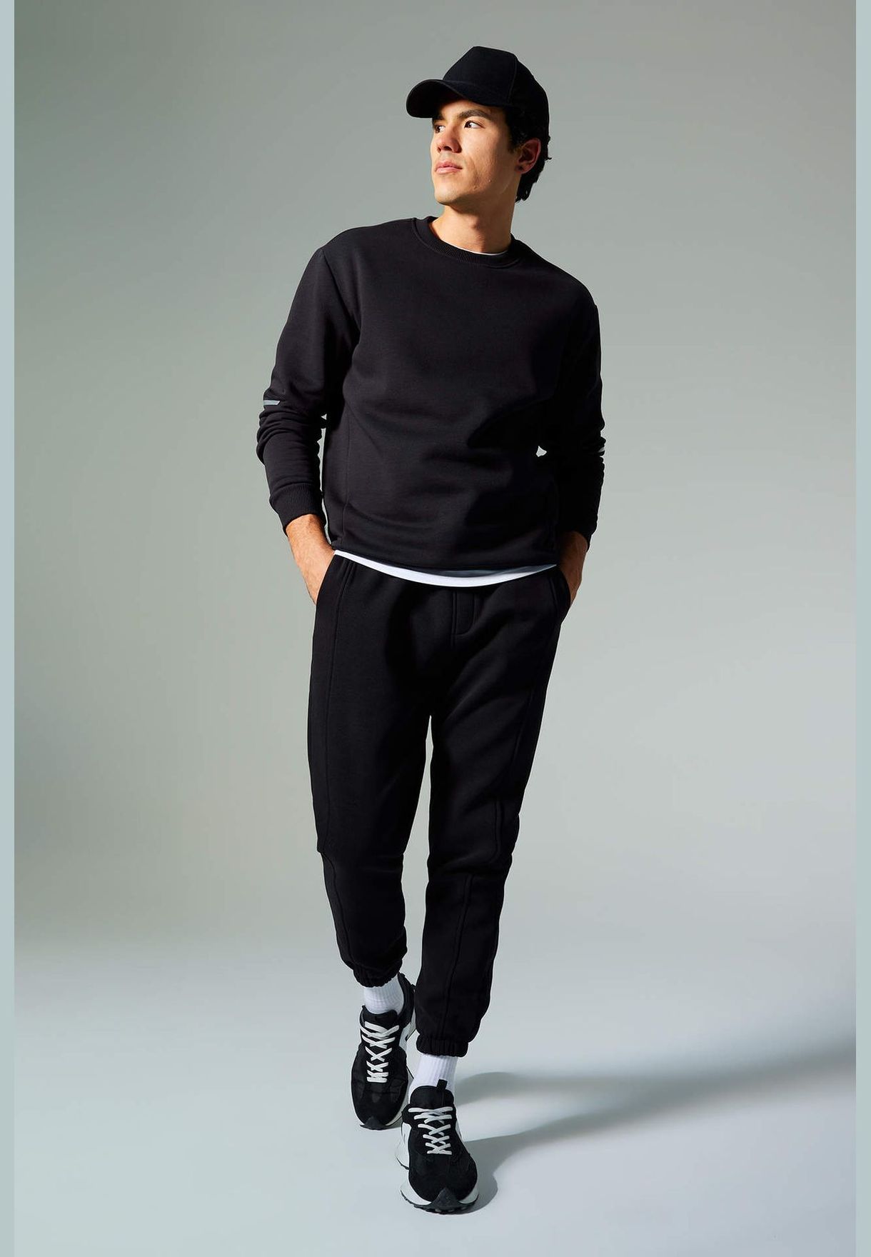 Man Knitted Jogger