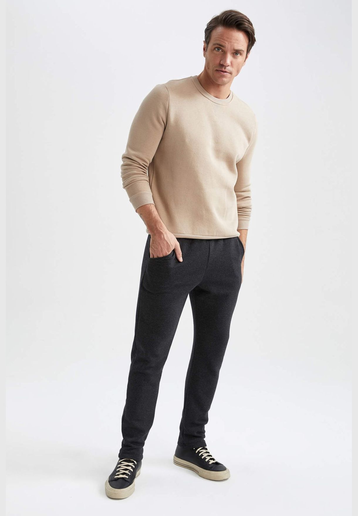 Man Knitted Trousers