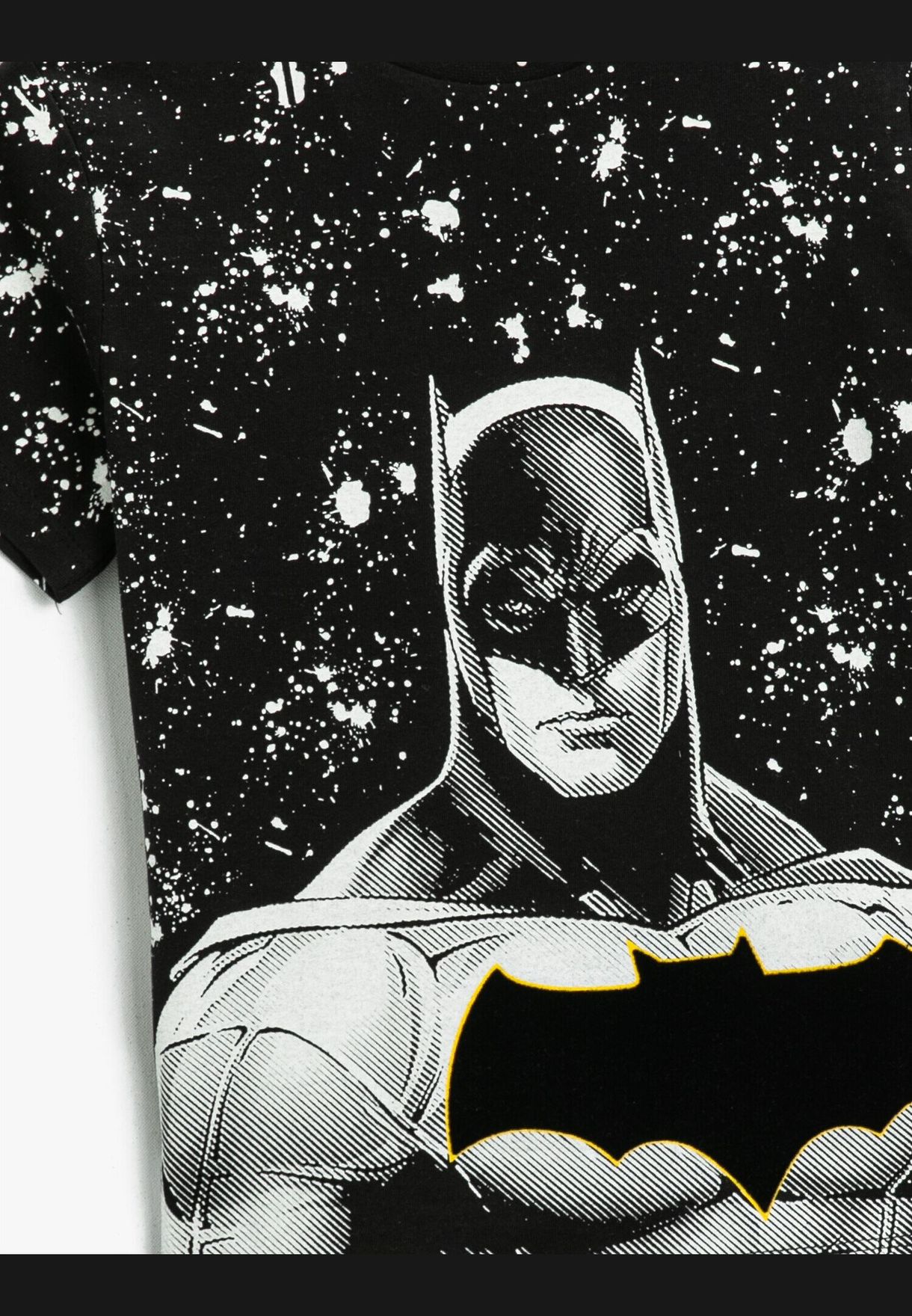 Batman Licensed Printed Crew Neck Short Sleeve Cotton T-Shirt.