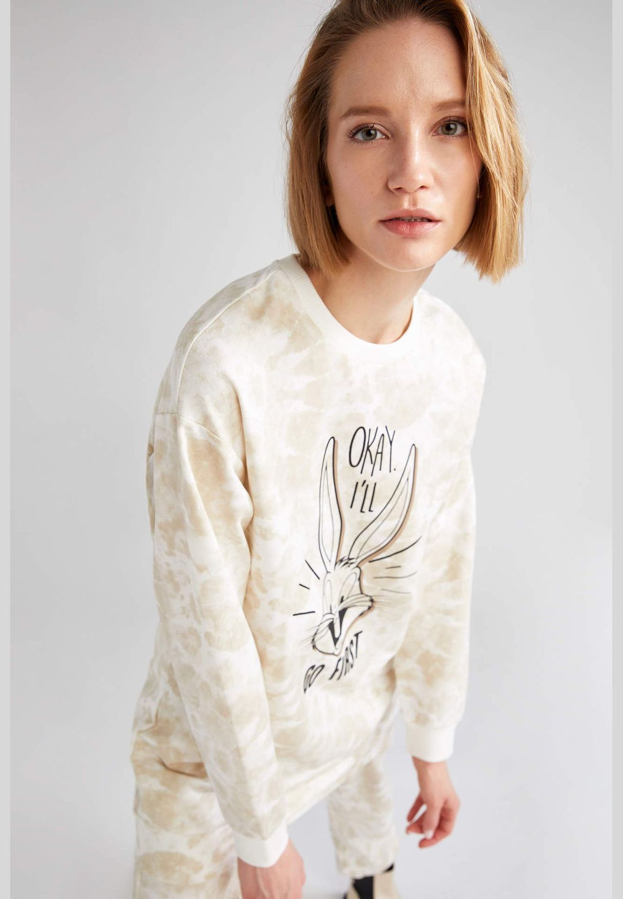 defacto modest sweatshirt