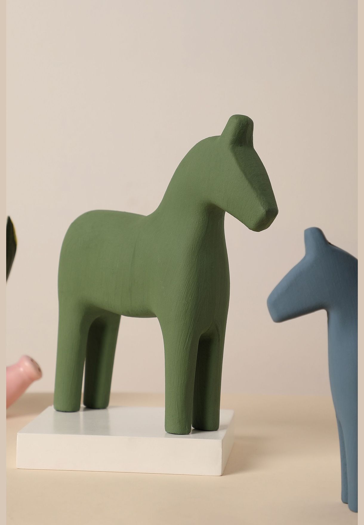 Modern Horse Shaped Solid Minimalistic Ceramic Showpiece For Home Decor
