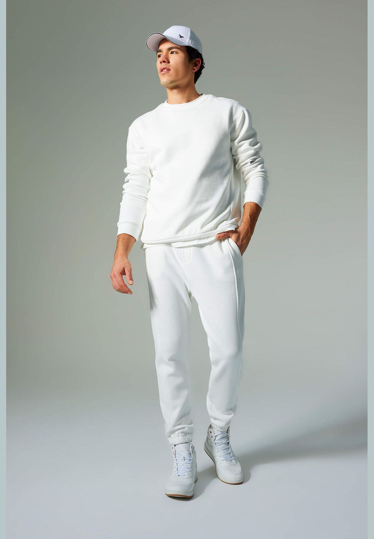 Man Knitted Jogger