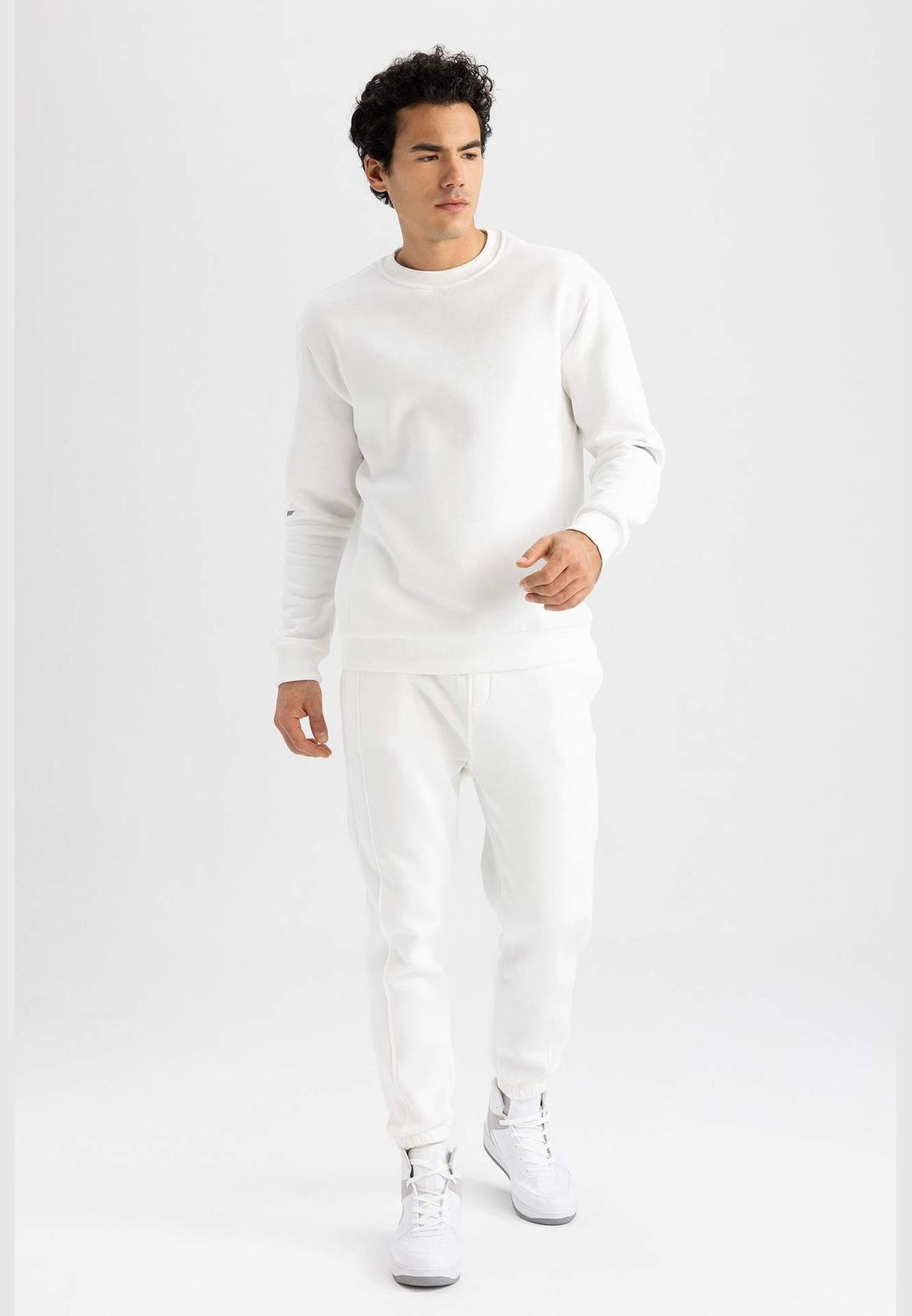 Man Knitted Jogger