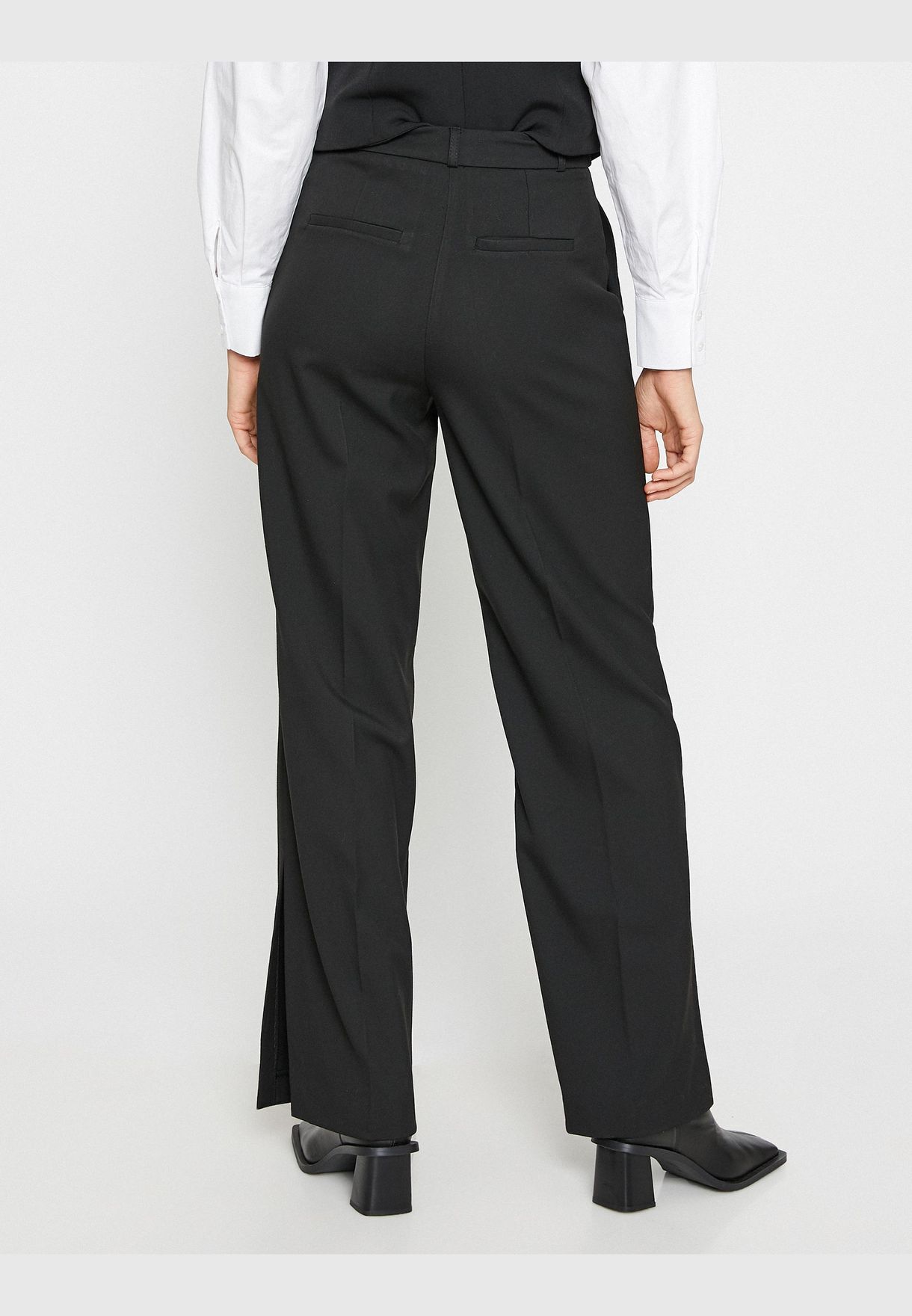 Slitted Trousers Pocket