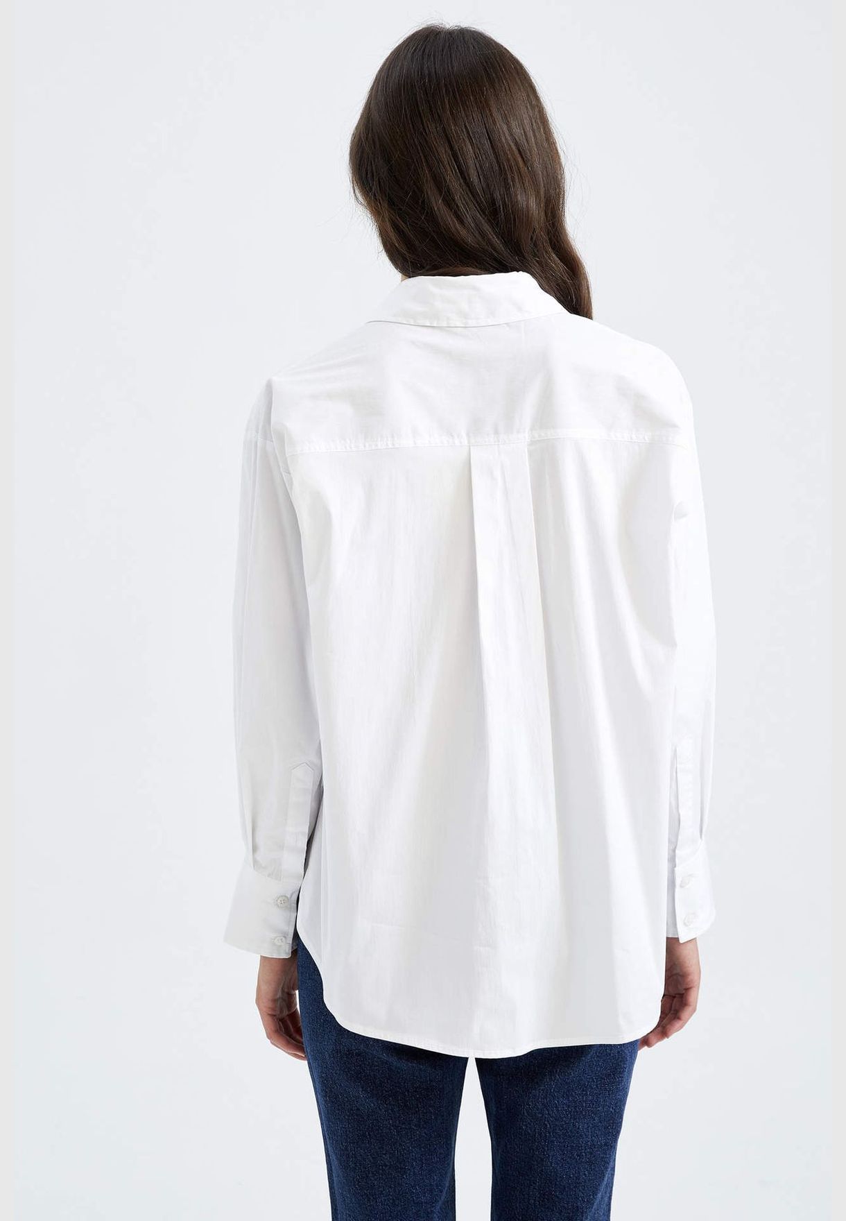 Woman Oversize Fit Woven Long Sleeve Shirt