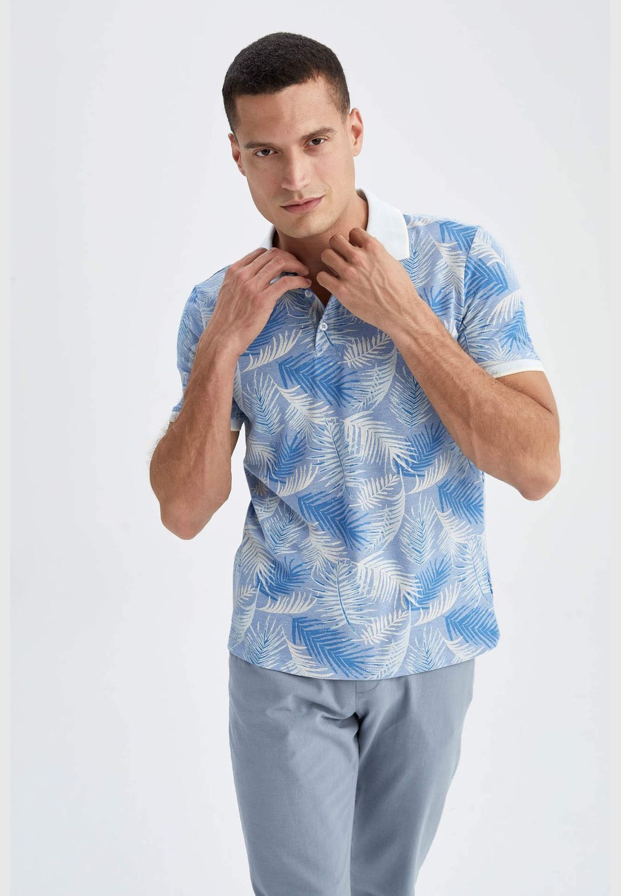 Man Regular Fit Polo T-Shirt