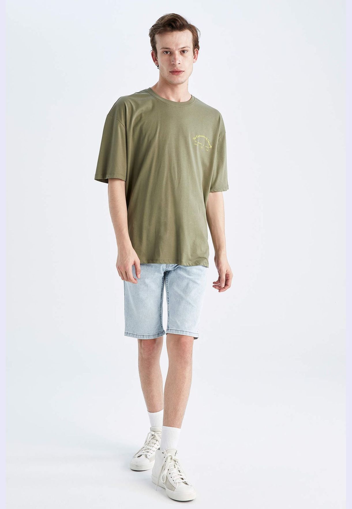Man Oversize Fit Crew Neck Short Sleeve T-Shirt