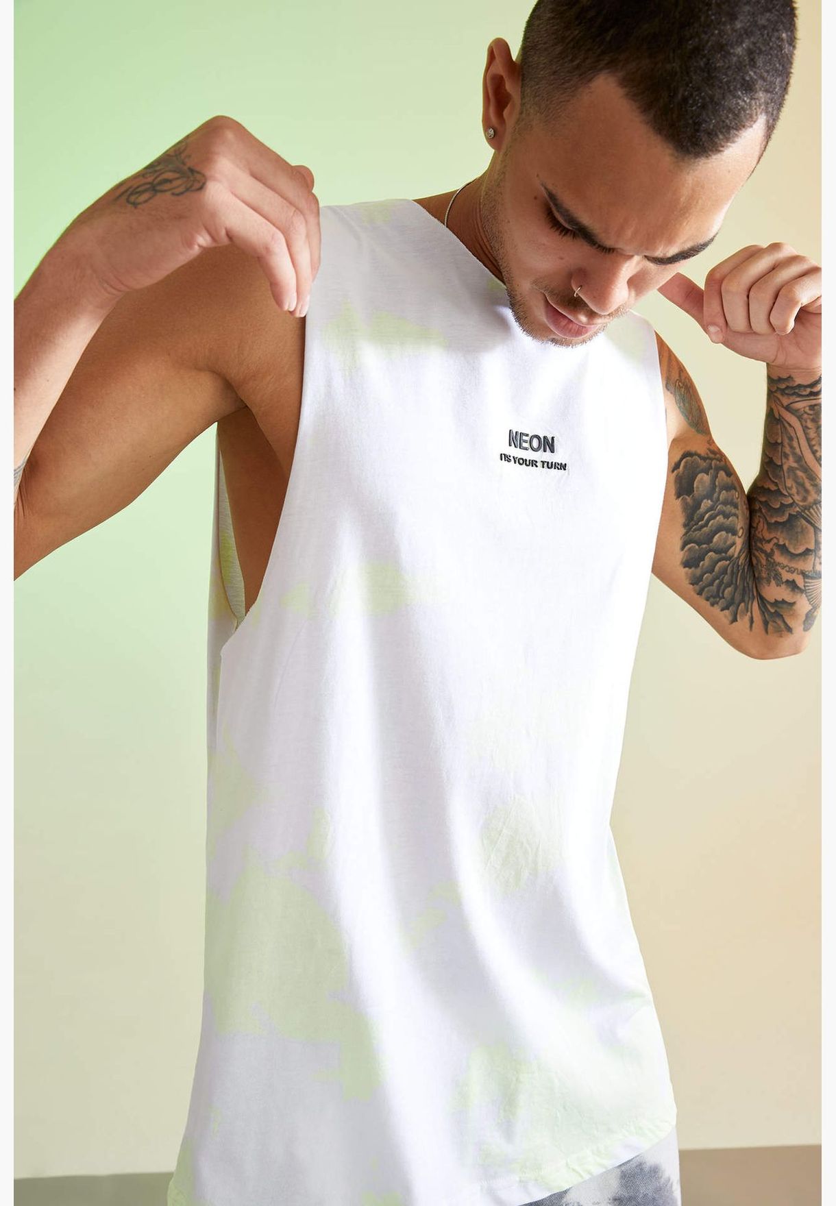 Slim Fit Letter Print Crew Neck Sleeveless Sport T-Shirts