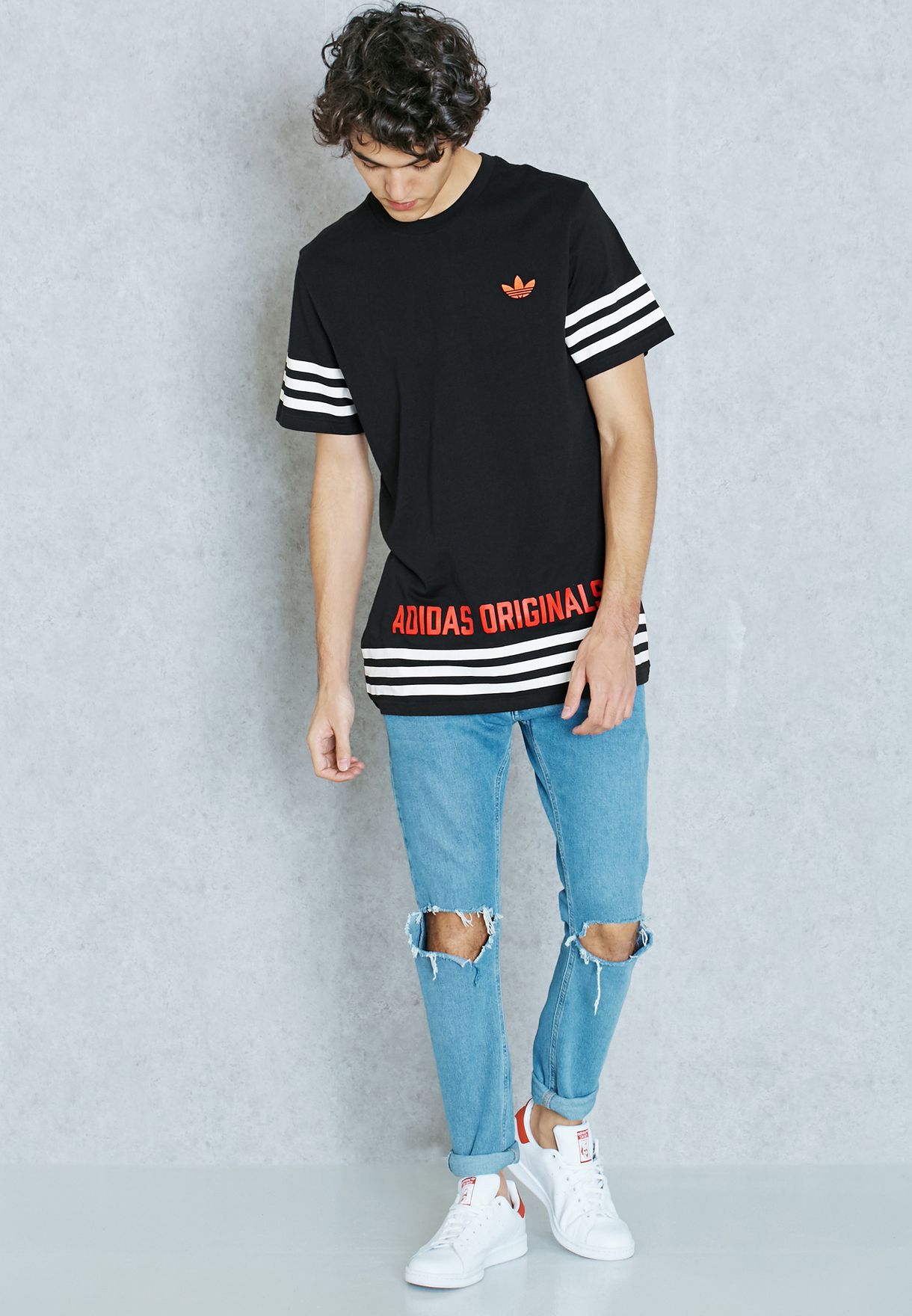 Buy adidas Originals black Street Graphic T-Shirt for Men in MENA