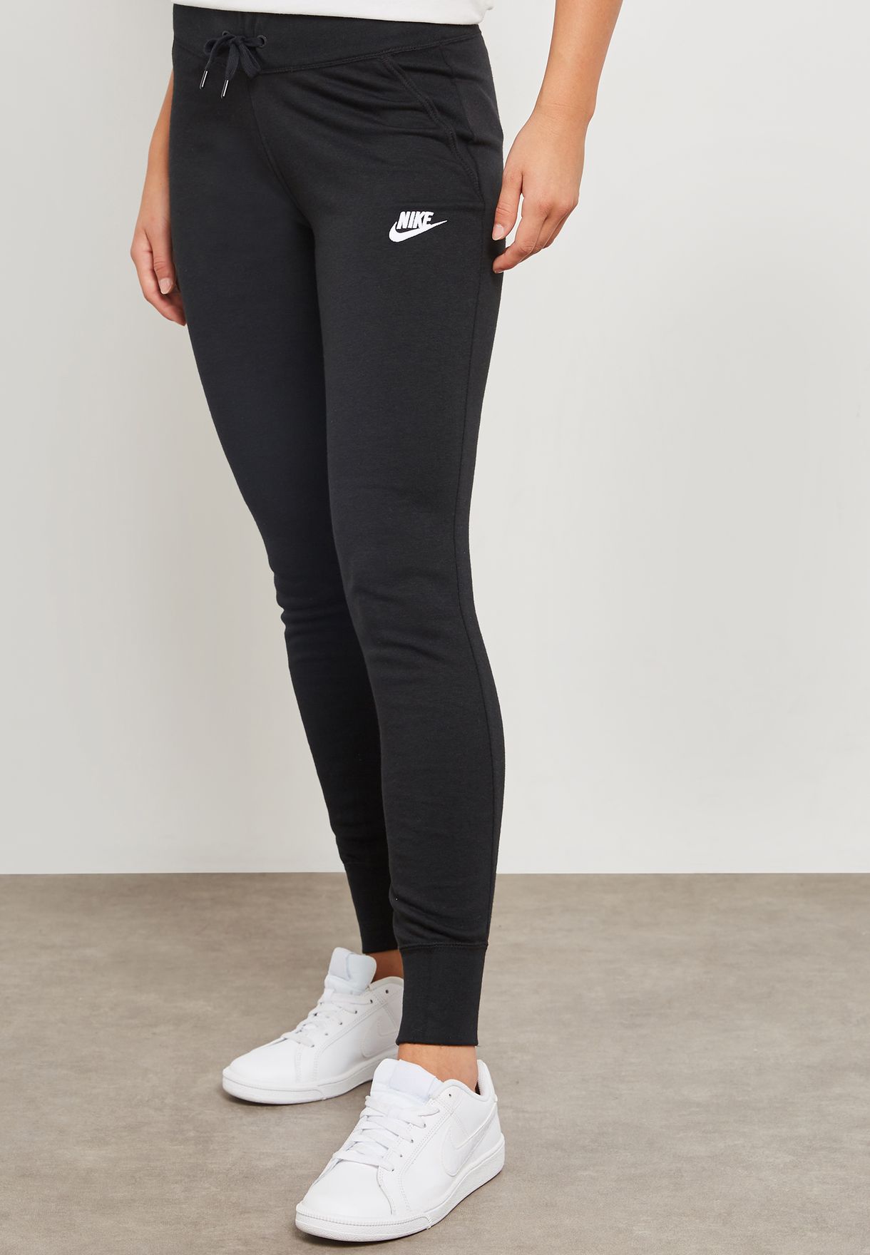 Buy Nike black NSW Fleece Sweatpants for Women in MENA, Worldwide | 807364 -010