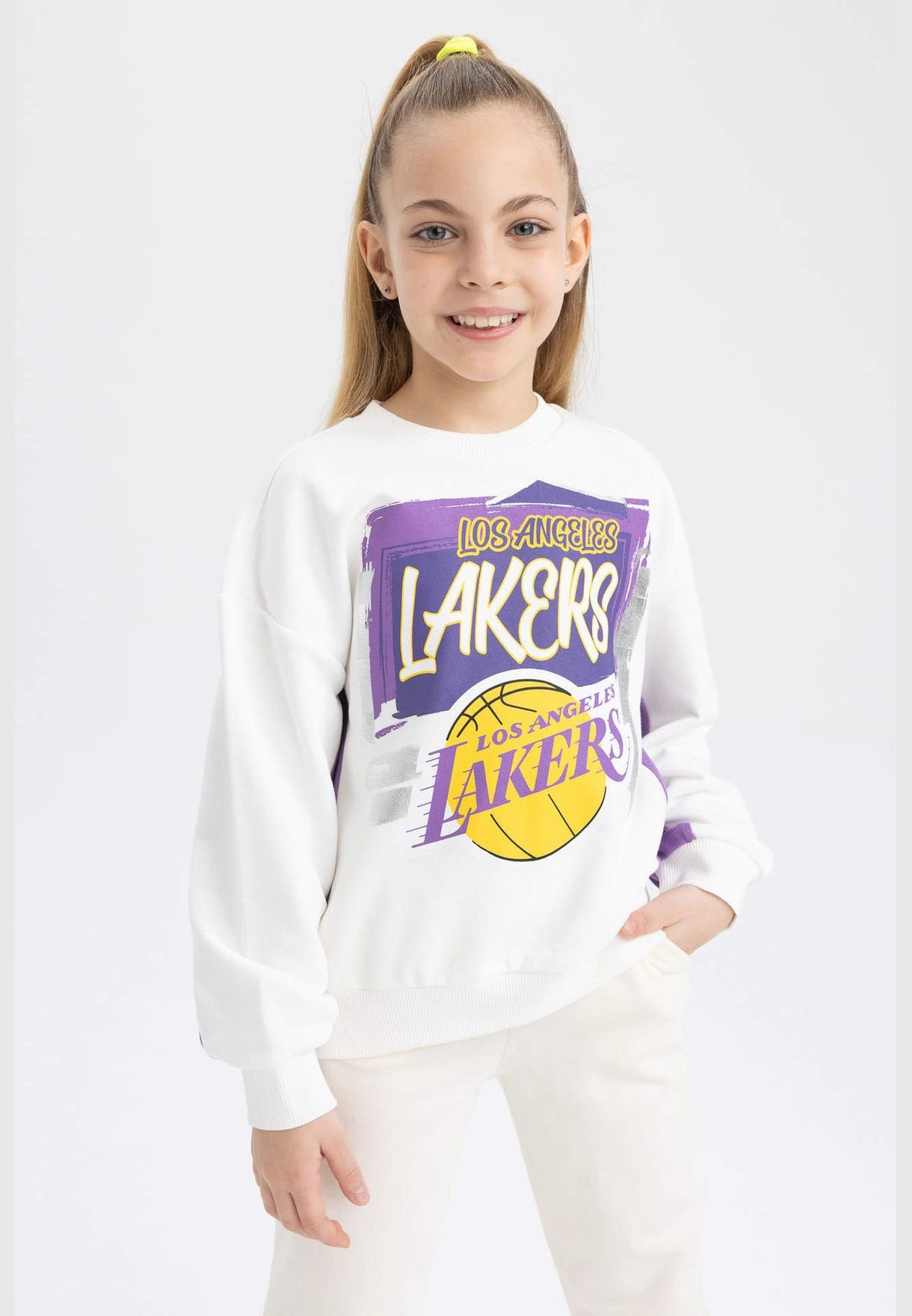 Girl NBA Los Angeles Lakers Licenced Crew Neck Long Sleeve Knitted Sweatshirt